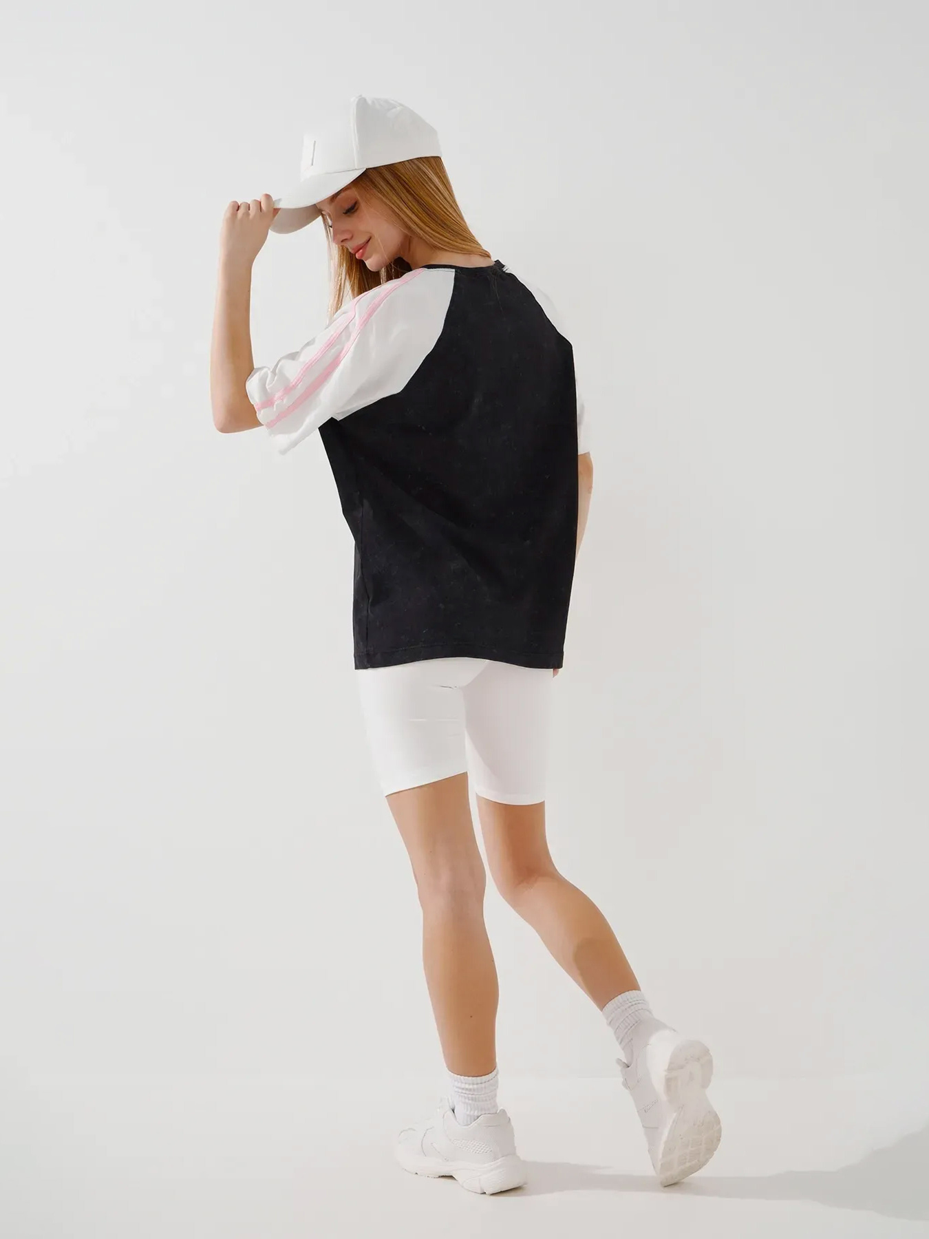 Футболки і поло Dinomin модель 2000990930682 Фото