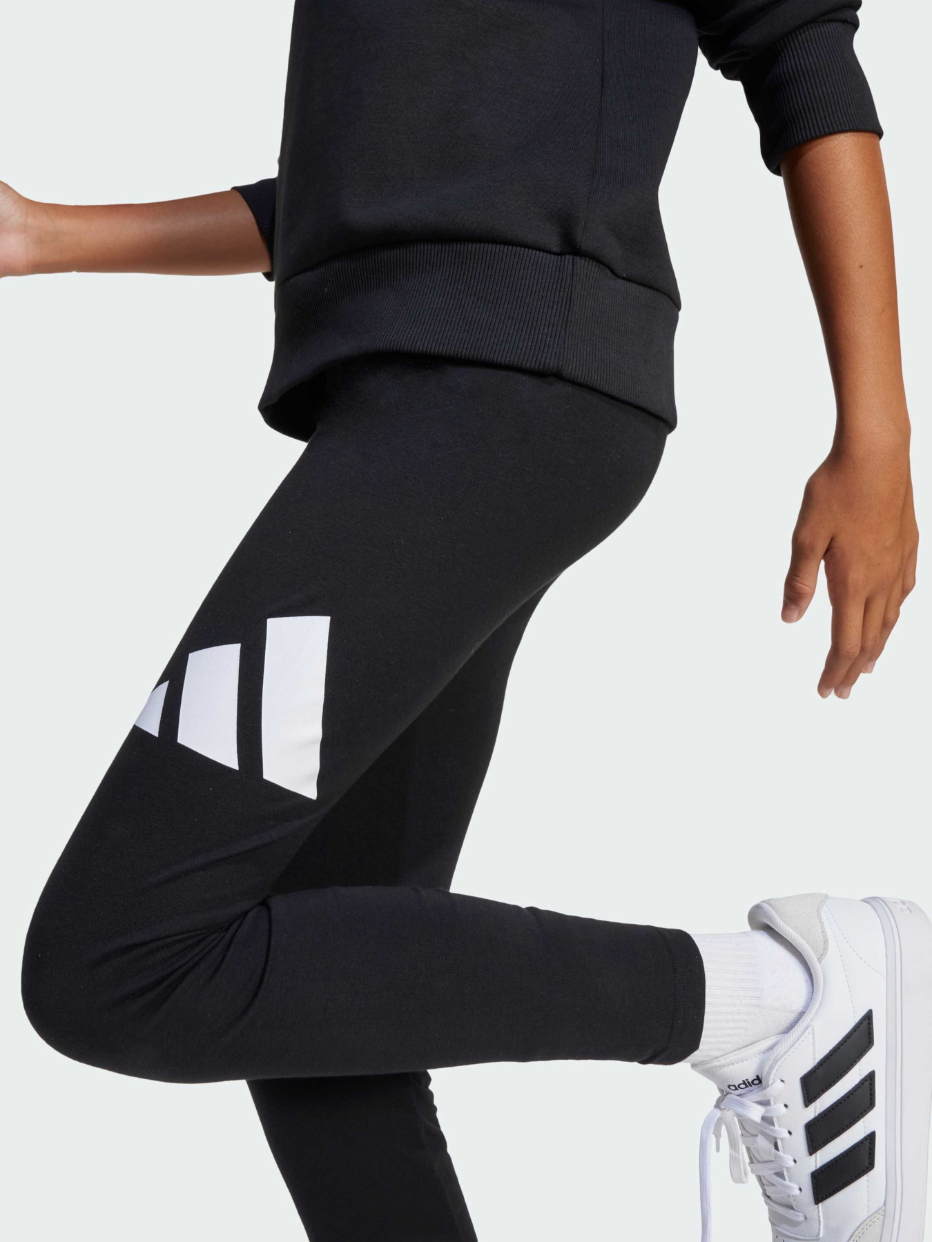 Легінси Adidas модель JC9632 Фото