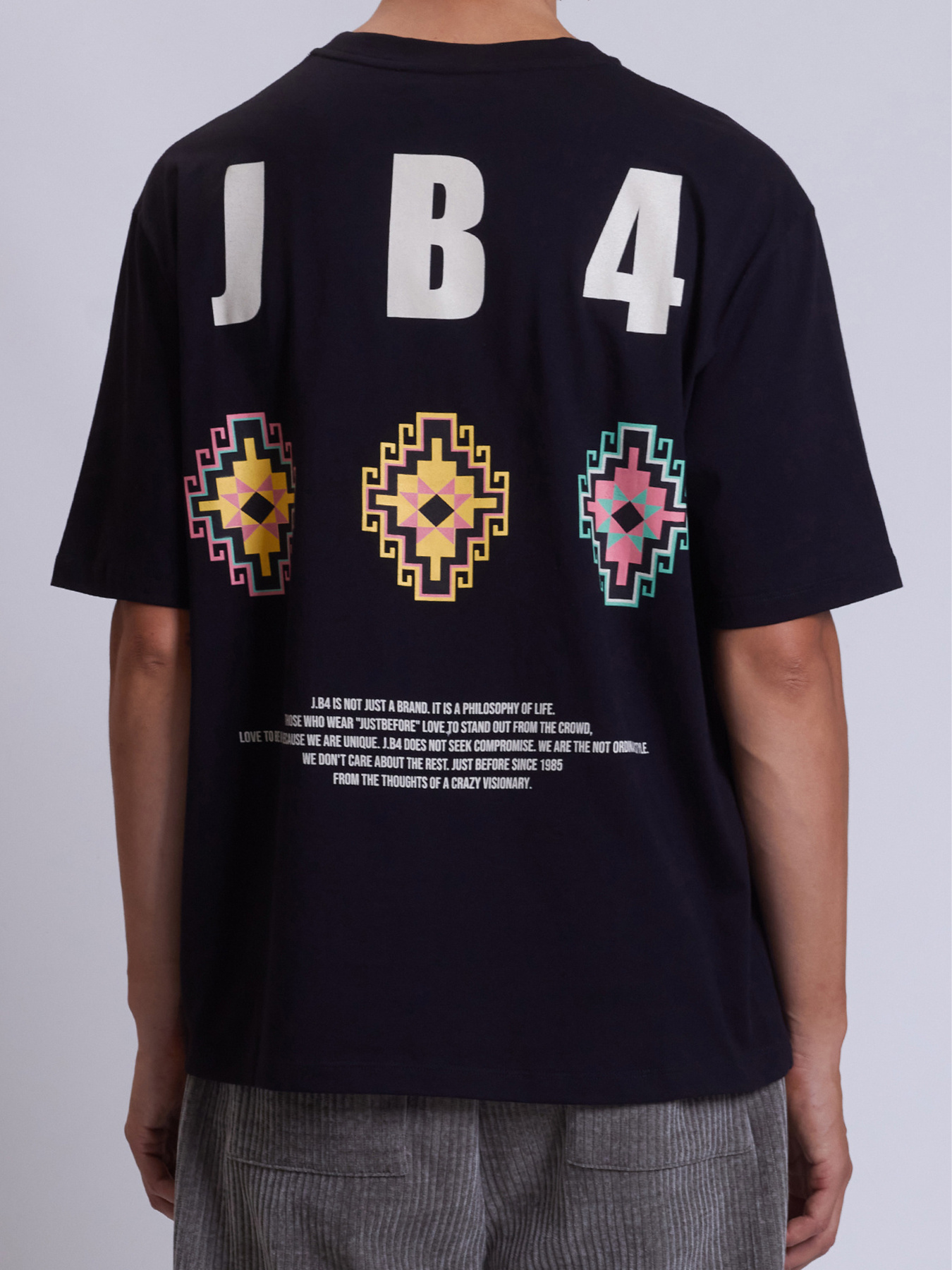 Футболка J.B4 (Just Before) модель 8MF6702 Фото