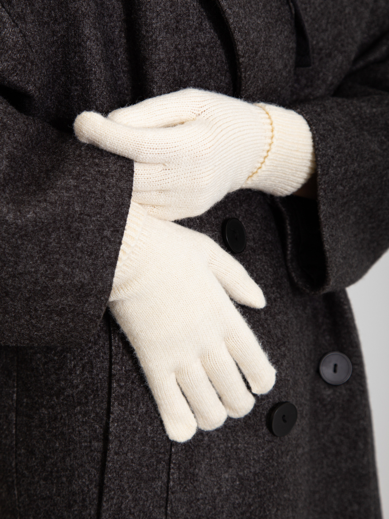 Перчатки Famo модель RUK-202303_01 Фото