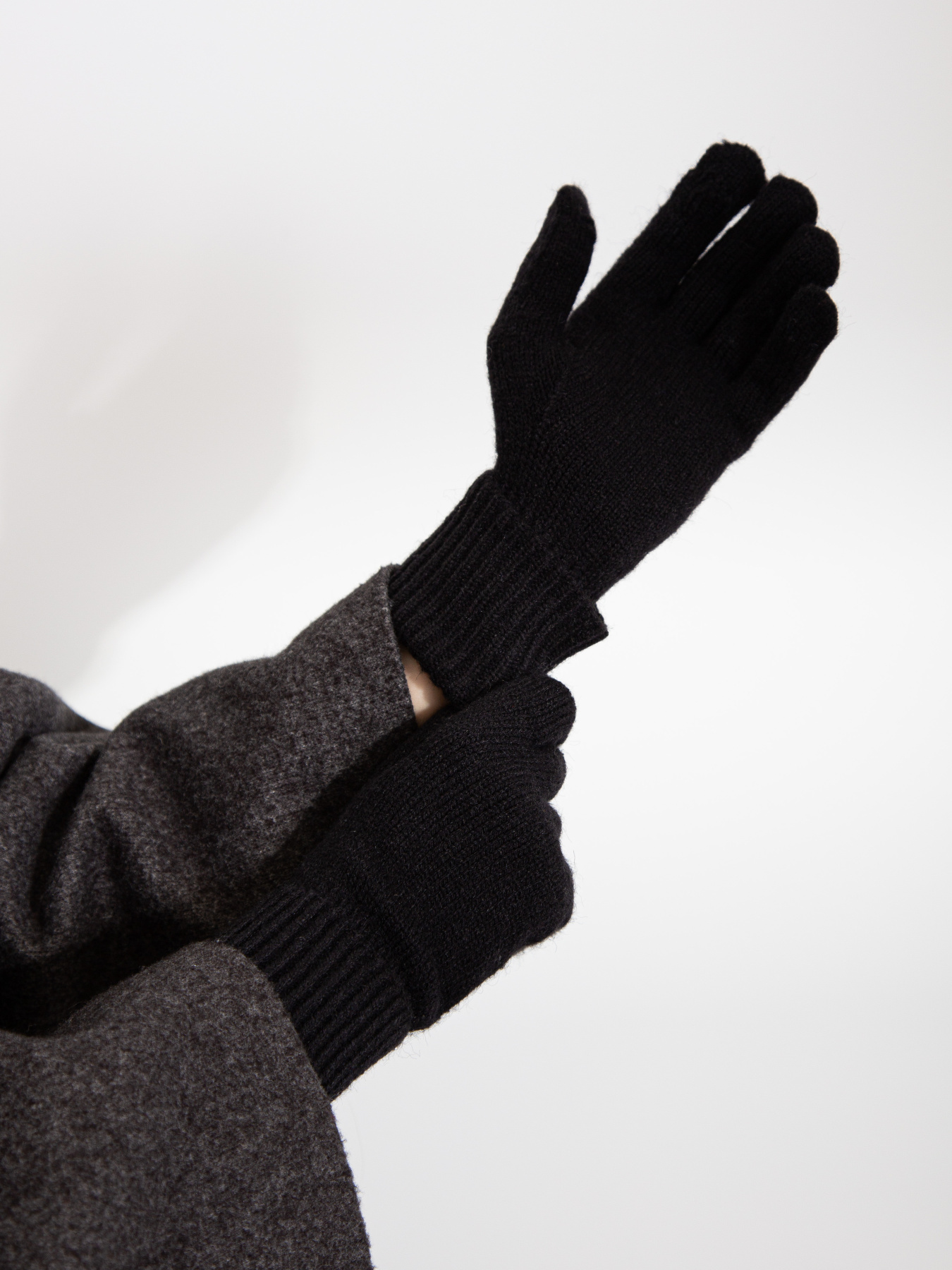 Перчатки Famo модель RUK-202303_03 Фото