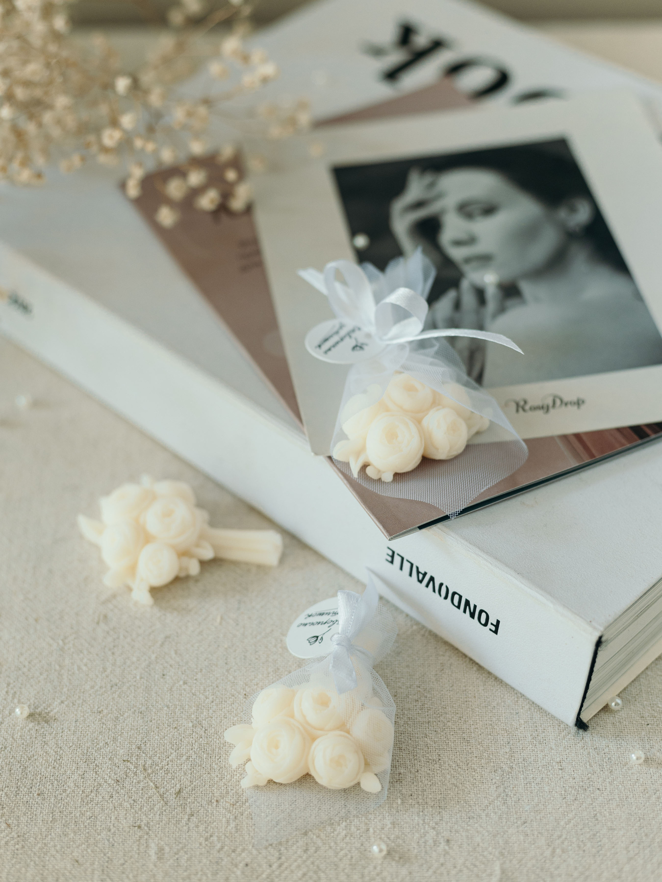 Аромасаше "Букетик в фатине", аромат - Midnight Blackberry (Полночная ежевика), натуральный челиный воск Candle Design модель 220.0010 Фото