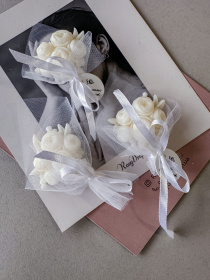 Ароматичне саше "Букетик в фатіні", аромат - Midnight Blackberry (Опівнічна ожина), з натурального бджолиного воску Candle Design модель 220.0010 Фото