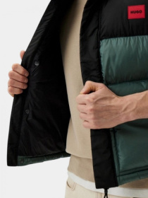 Утепленный жилет HUGO модель 7807 Фото