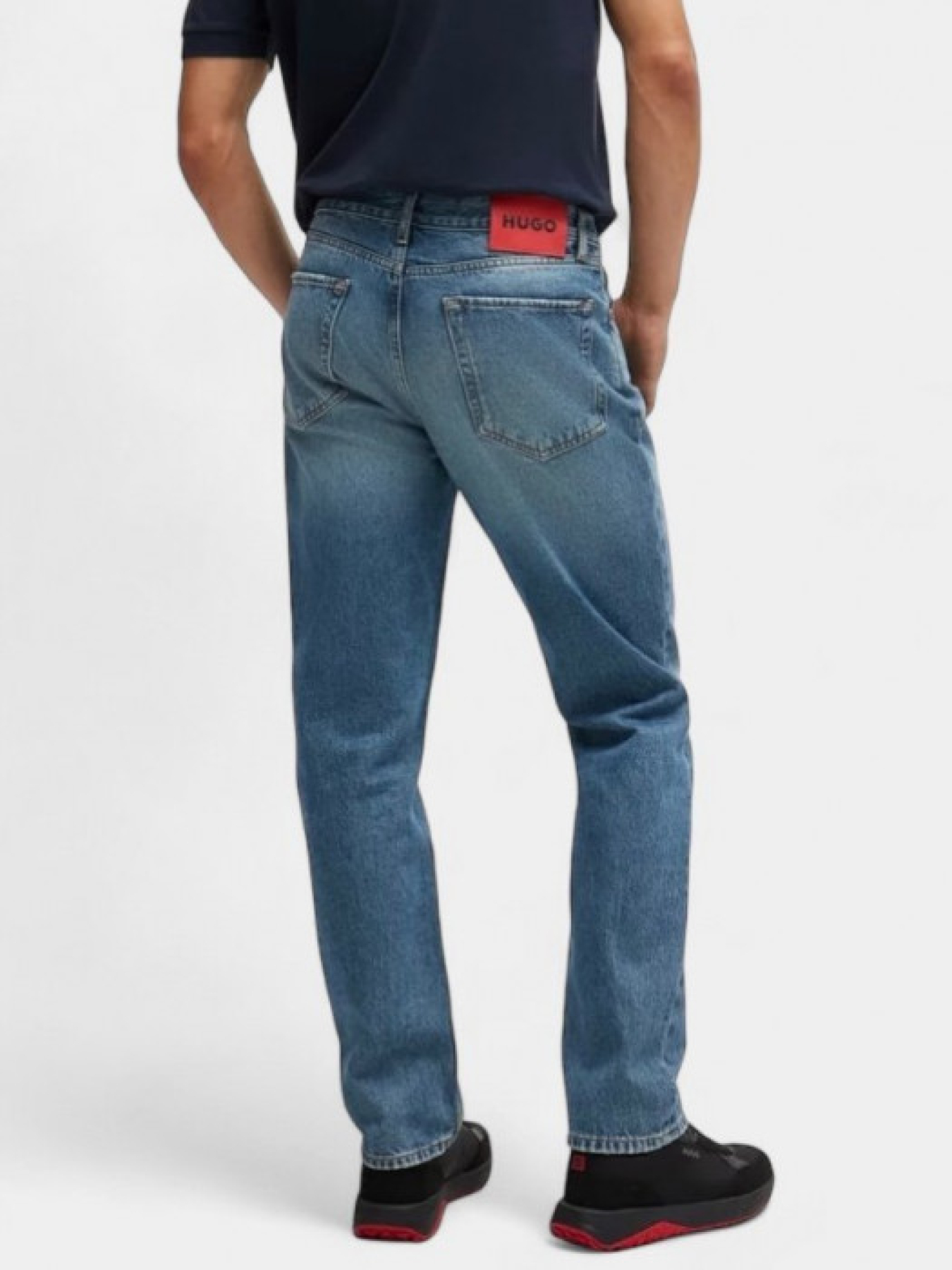 Джинсы HUGO модель 5886 Фото
