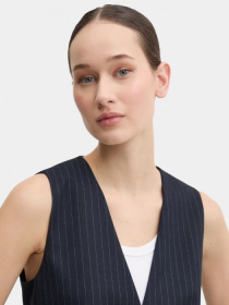 Класичний жилет HUGO модель 8590 Фото