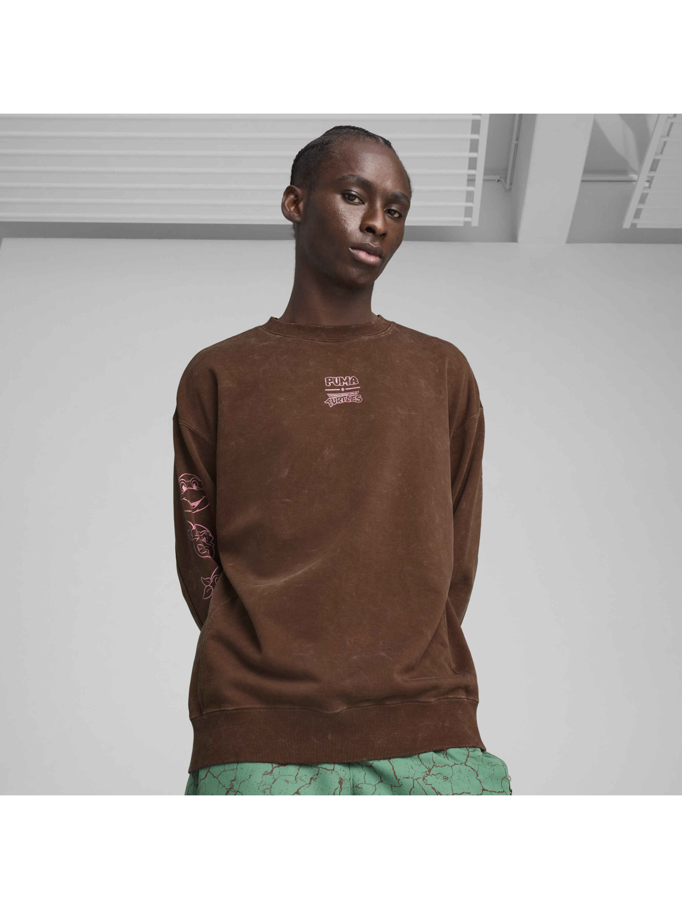 Свитшот PUMA x Tmnt Graphic Crew модель 630100 Фото