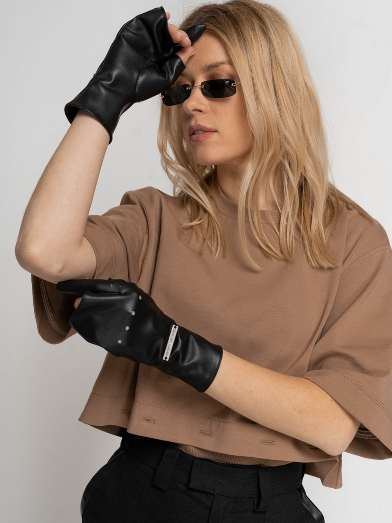 Перчатки 7/11 Seven Eleven модель SE21GlMyrtaB Фото