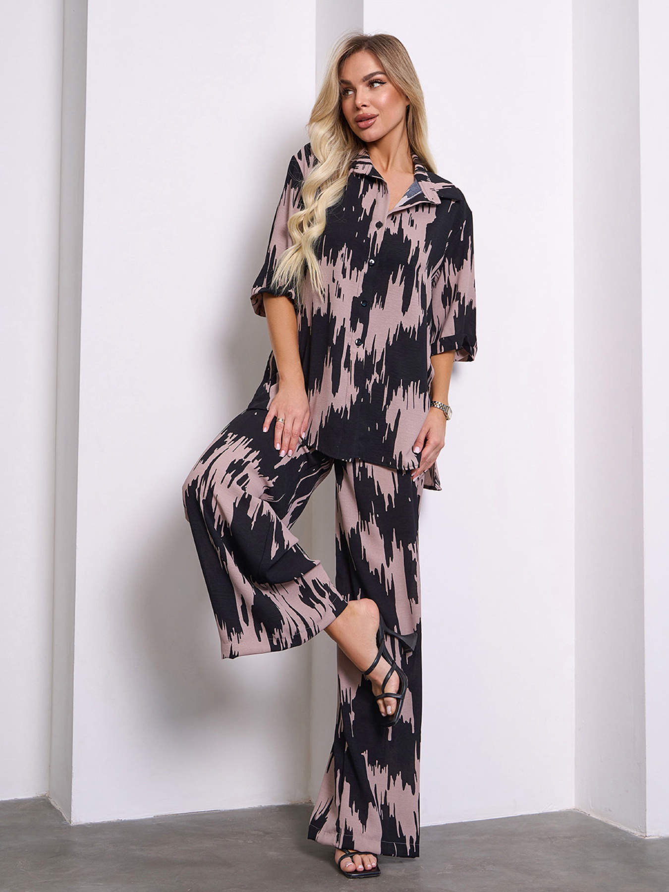 Повседневный костюм ISSA Plus модель 15152_коричневый Повседневный костюм ISSA Plus модель 15152_коричневый Фото