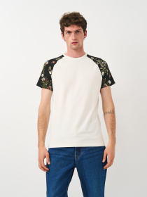 Футболка Monki модель 76874 Фото