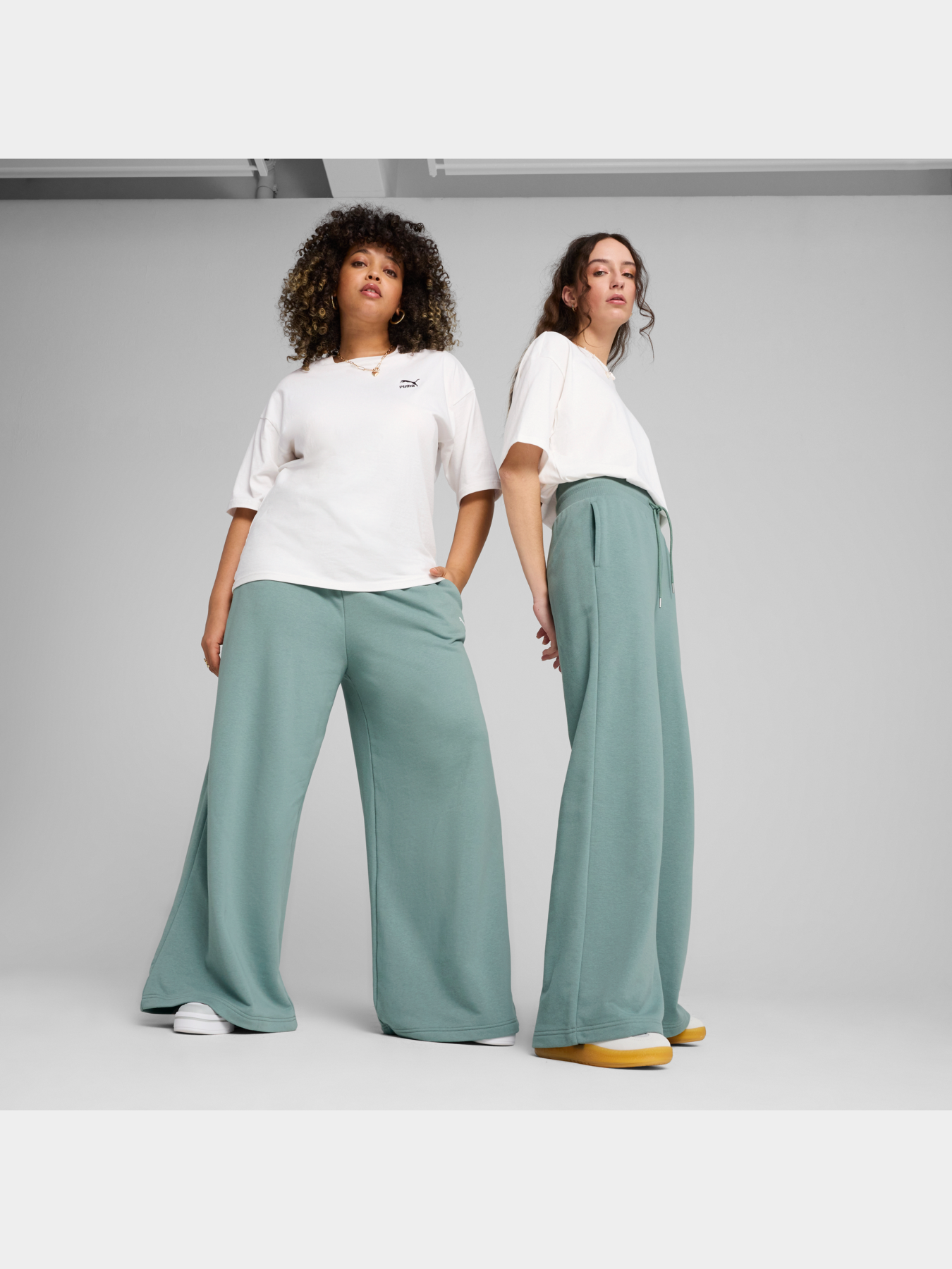 Штани спортивні PUMA Wardrobe Ess Sweatpants модель 629754 Фото