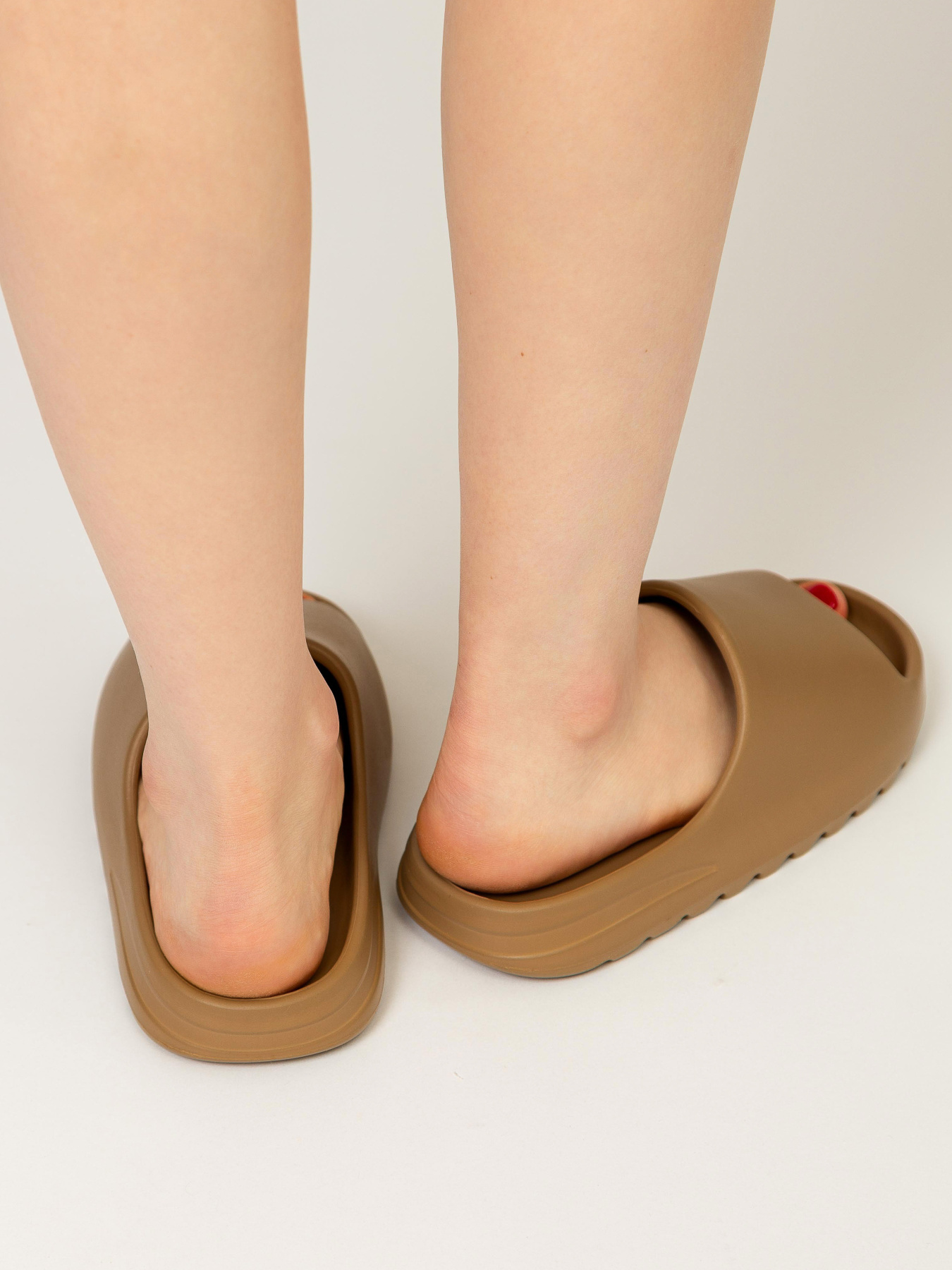 Шлёпанцы Famo модель SL-1450_02 Фото