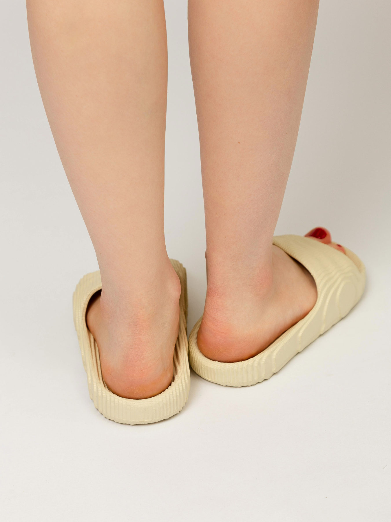 Шлёпанцы Famo модель SL-1460_01 Фото