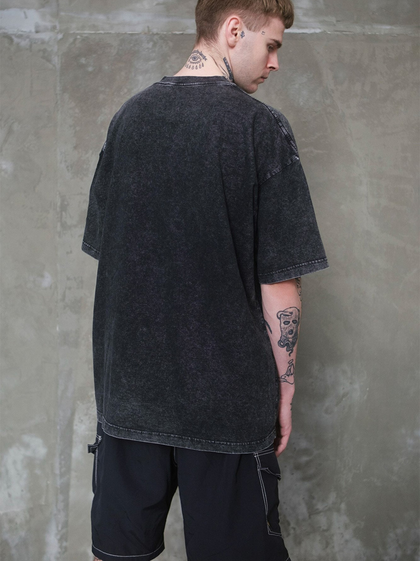 Футболки і поло Without модель 8049606 Фото