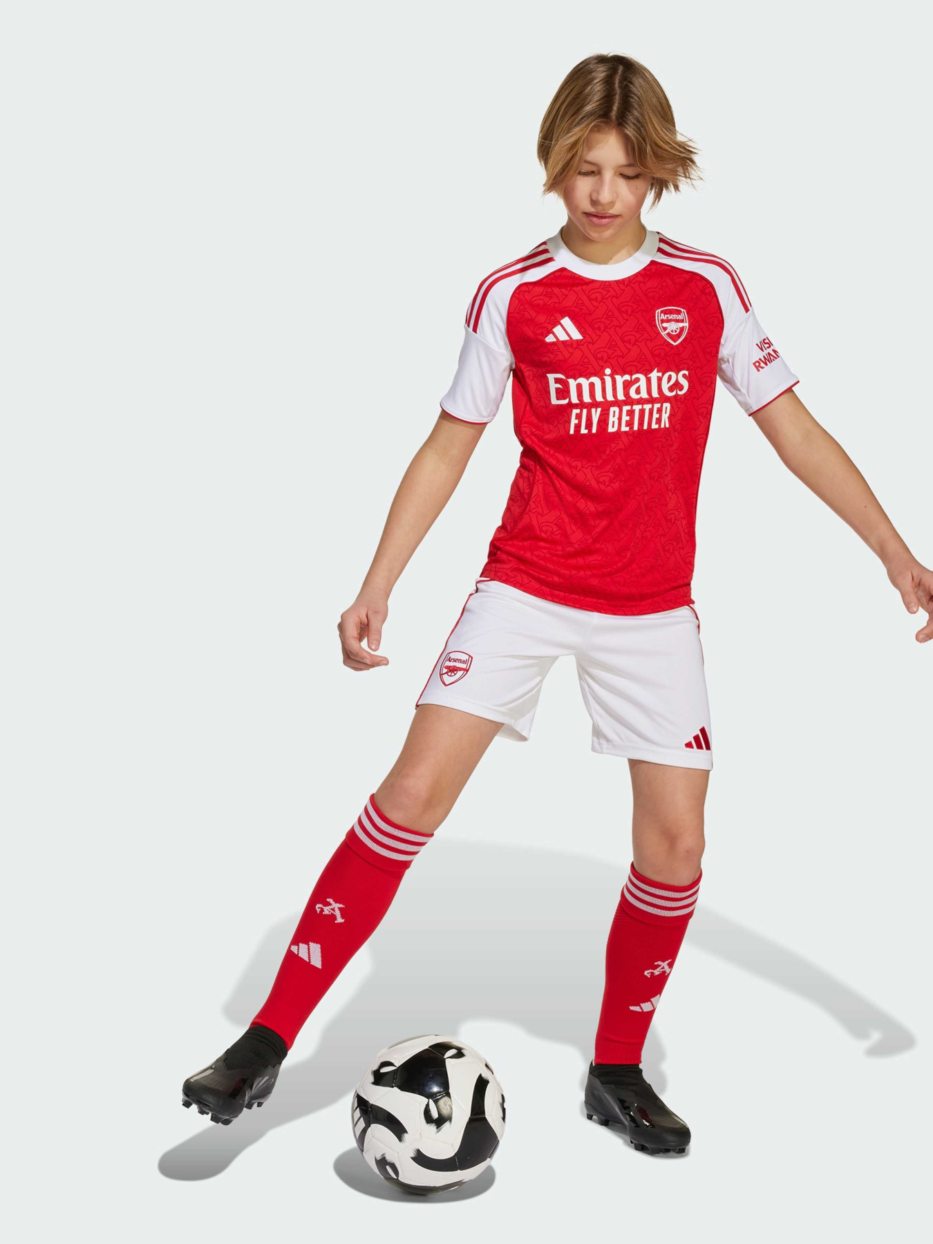 Футболка Adidas модель JI9533 Футболка Adidas модель JI9533 Фото