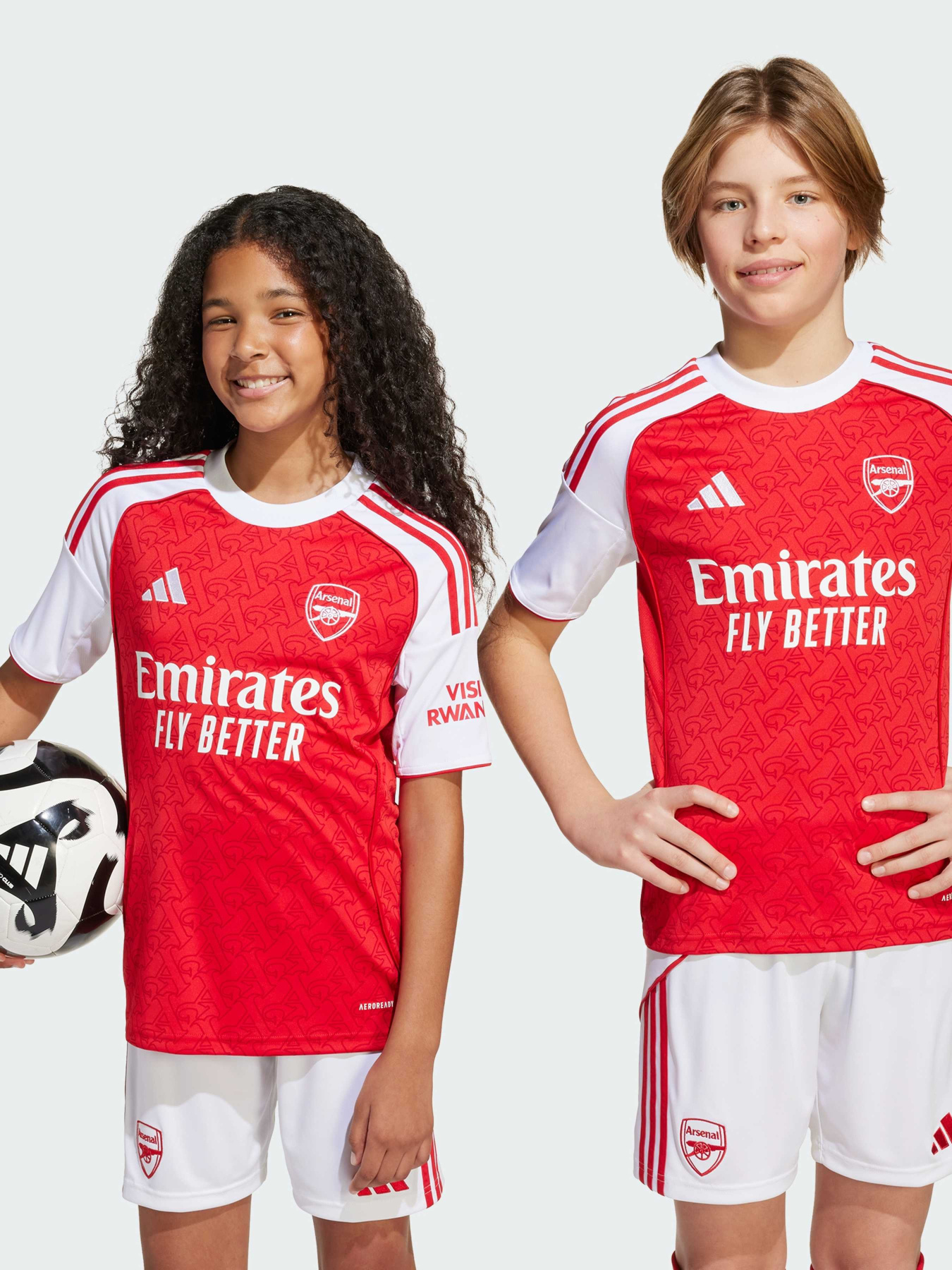 Футболка Adidas модель JI9533 Футболка Adidas модель JI9533 Фото