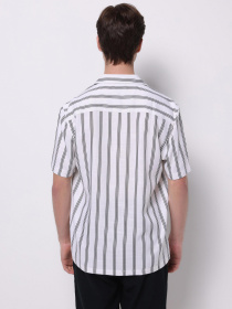 Сорочки Colin’s модель CL1073856_Q1.V1_WSD Сорочки Colin’s модель CL1073856_Q1.V1_WSD Фото