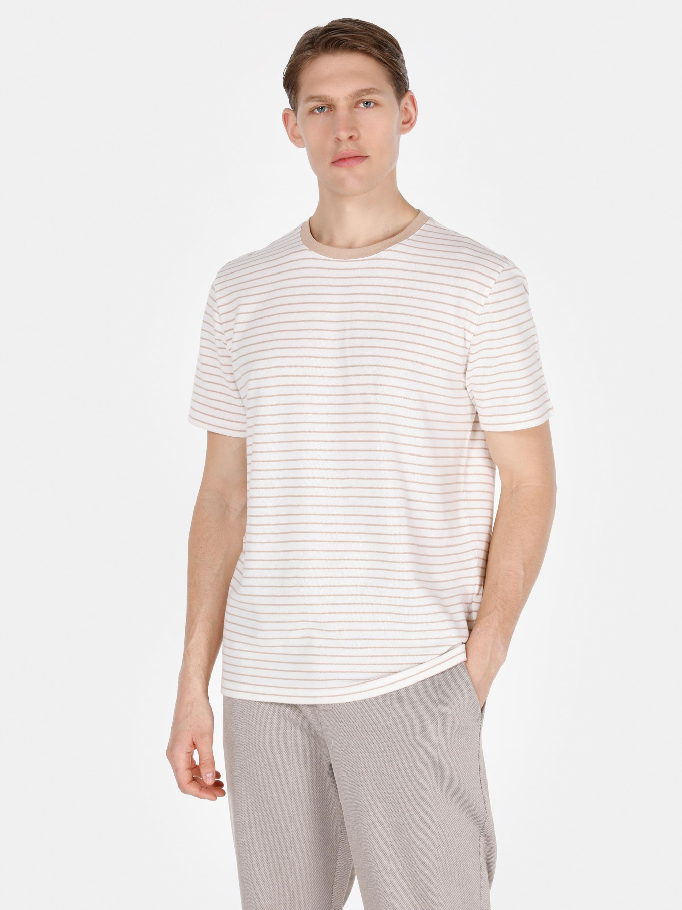 Футболки і поло Colin’s Модель CL1074200_Q1.V1_BED Фото