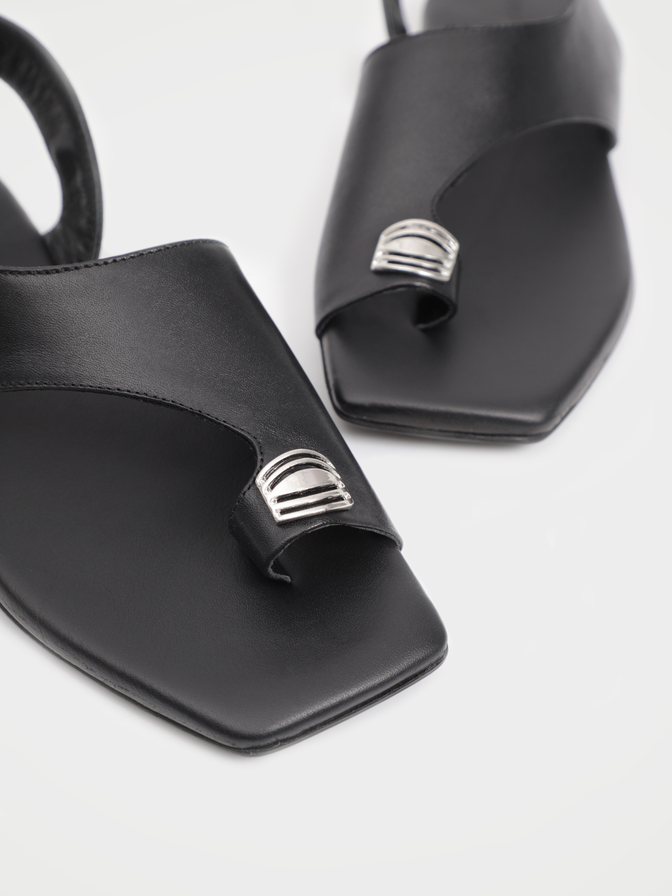 Сандалии URBAN TRACE модель 9939-700 Фото