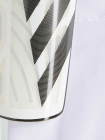 Щитки Adidas Tiro модель IQ4040 Щитки Adidas Tiro модель IQ4040 Фото