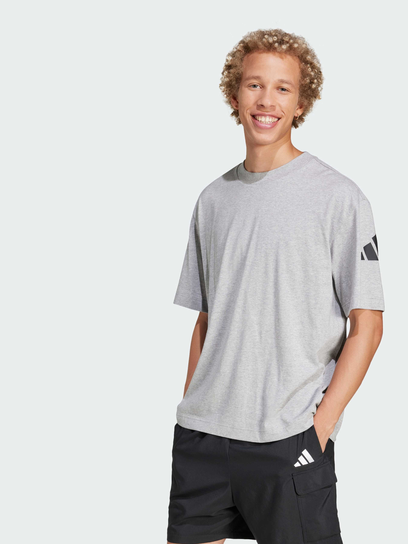 Футболка Adidas модель JF3618 Футболка Adidas модель JF3618 Фото