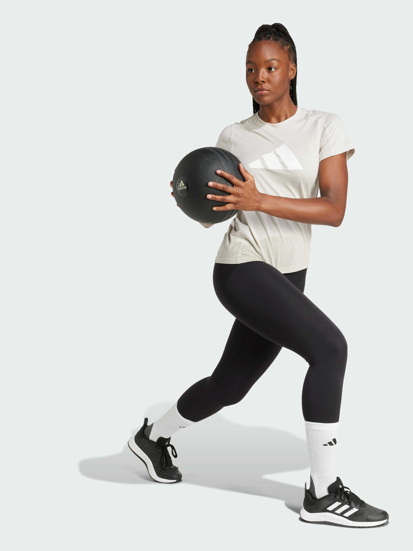 Спортивная футболка Adidas модель JC9594 Фото