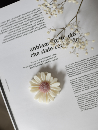 Candle Design &shy;Ароматичне саше &quot;Ромашка&quot;, аромат - Midnight Blackberry (Опівнічна ожина), з натурального оливкового воску модель 160.2002 - фото