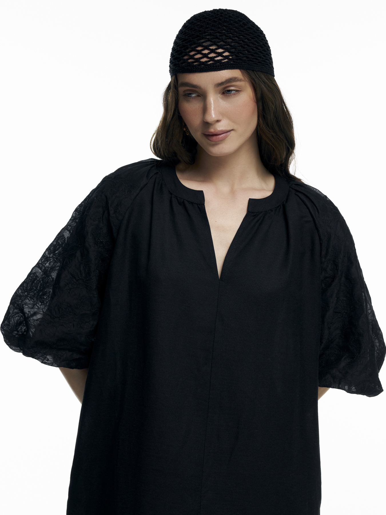 Вышитое платье FloveTouch модель suknia-z-vyshytymy-rukavamy Фото