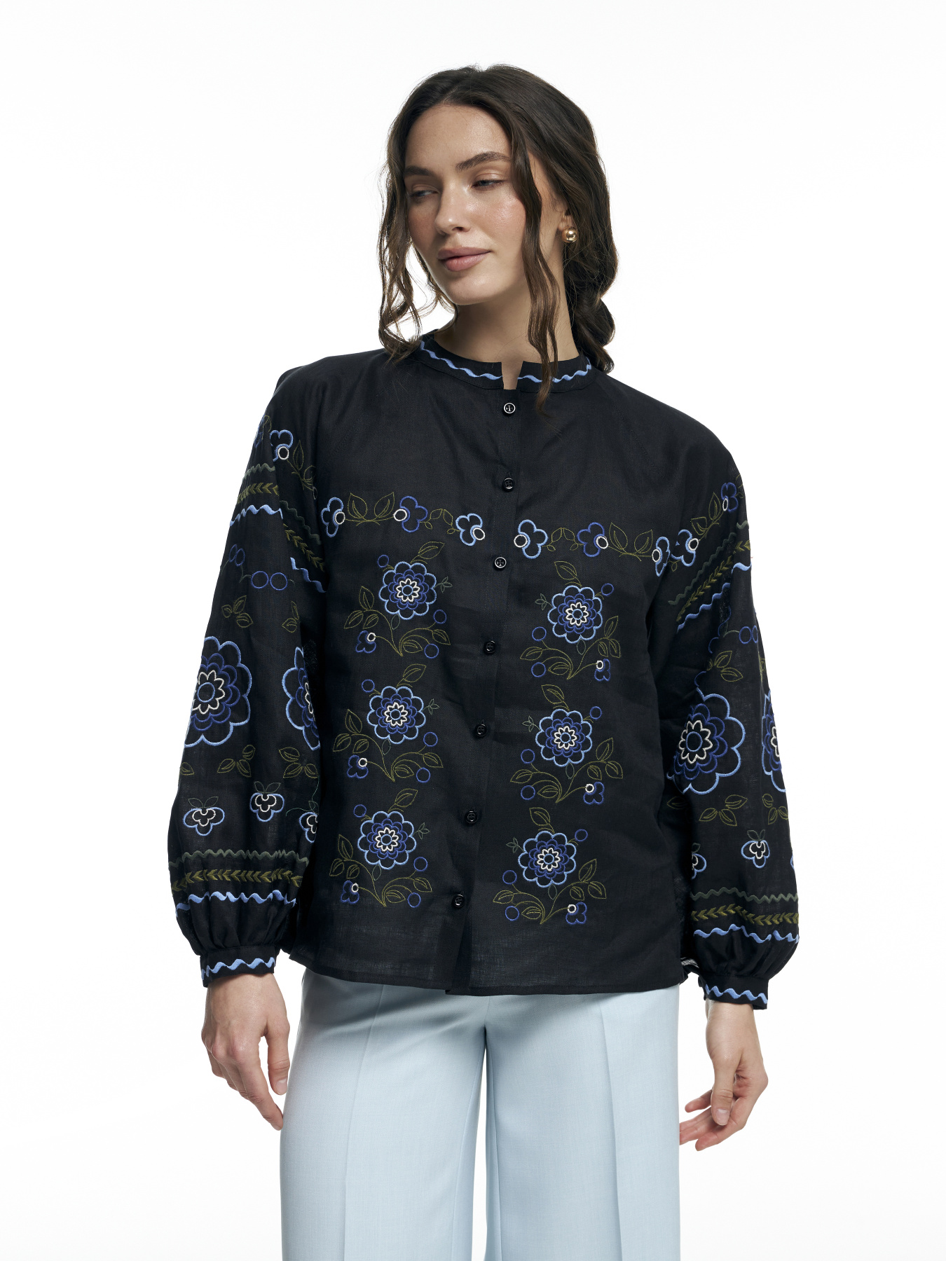 Вышитая рубашка FloveTouch модель kvitka-synia Вышитая рубашка FloveTouch модель kvitka-synia Фото