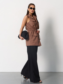 Класичний жилет ISSA Plus модель 15160_коричневый Фото