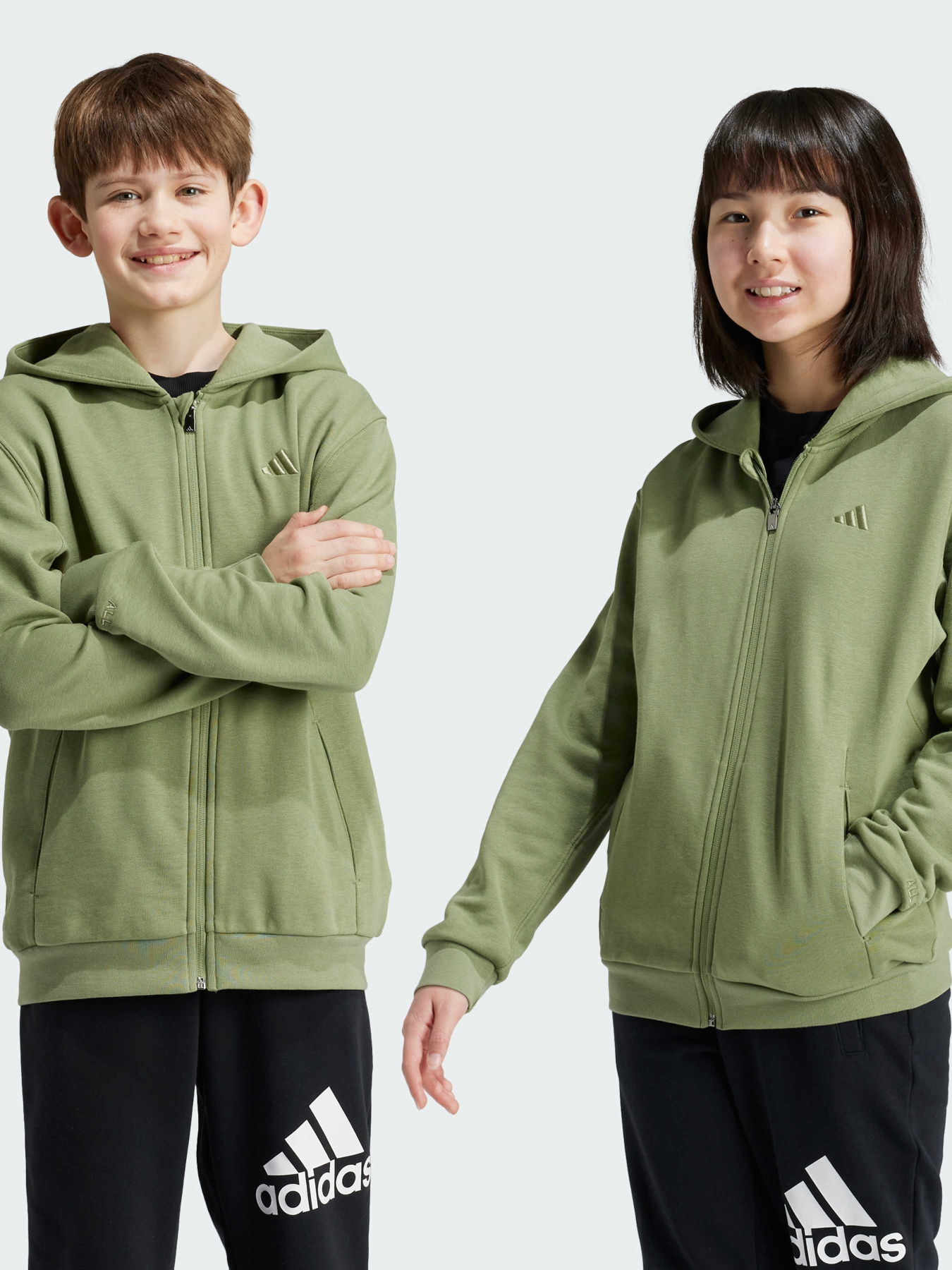 Кофта Adidas модель IX9447 Кофта Adidas модель IX9447 Фото