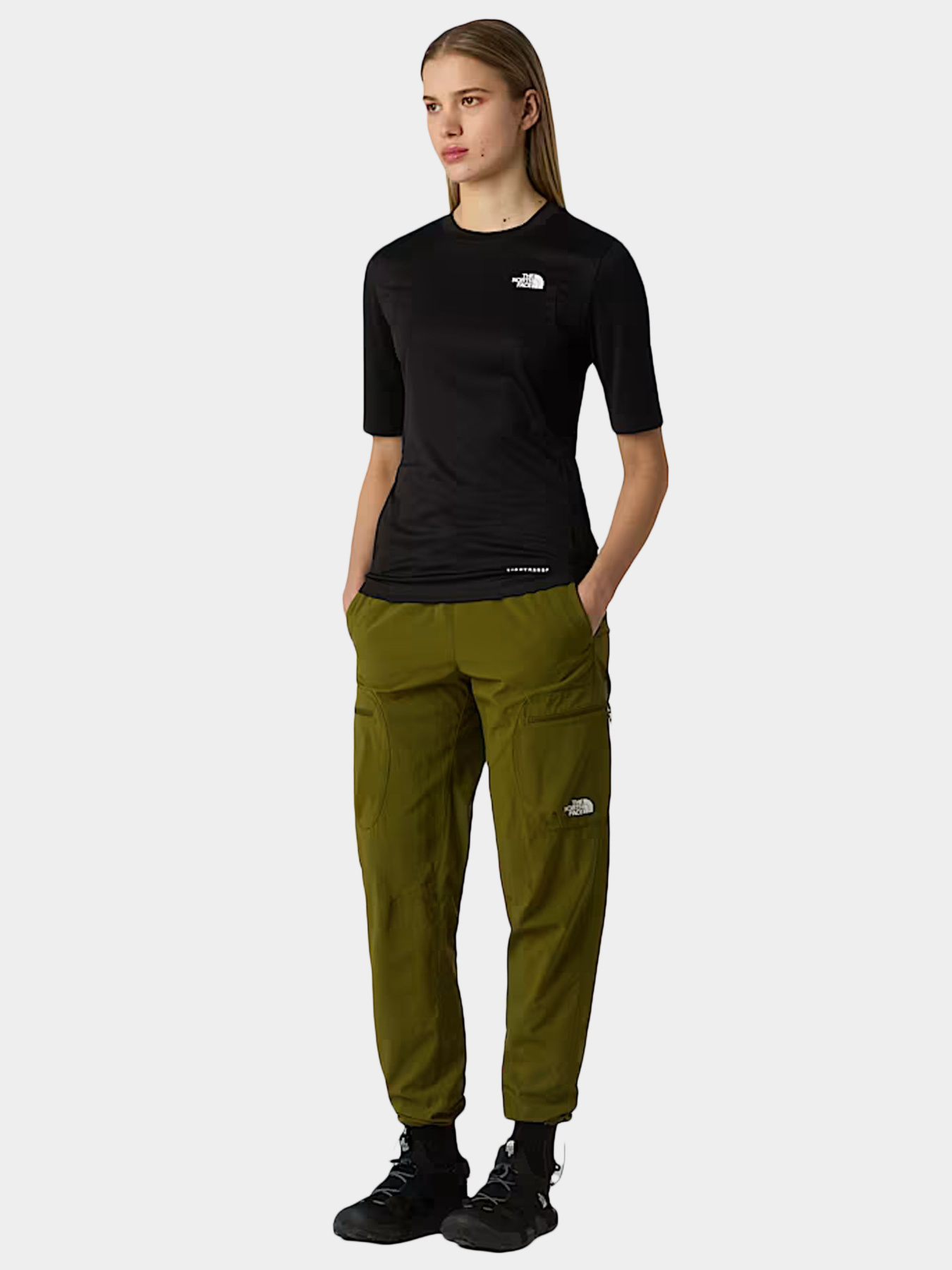 Футболки и поло The North Face модель NF0A8BW3JK31 Фото