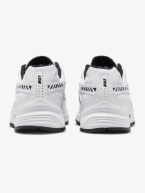 Кросівки NIKE модель FQ6873.101 Фото