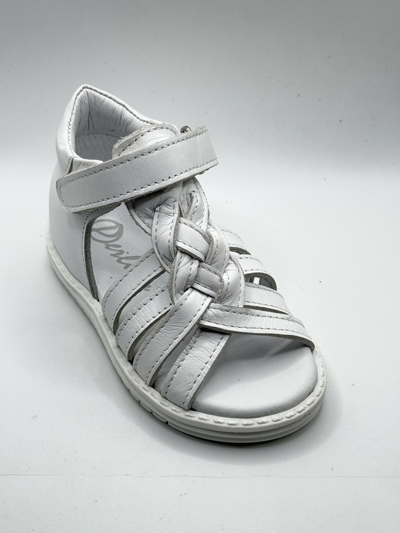 Сандалии Perlina модель 23beliy Сандалии Perlina модель 23beliy Фото