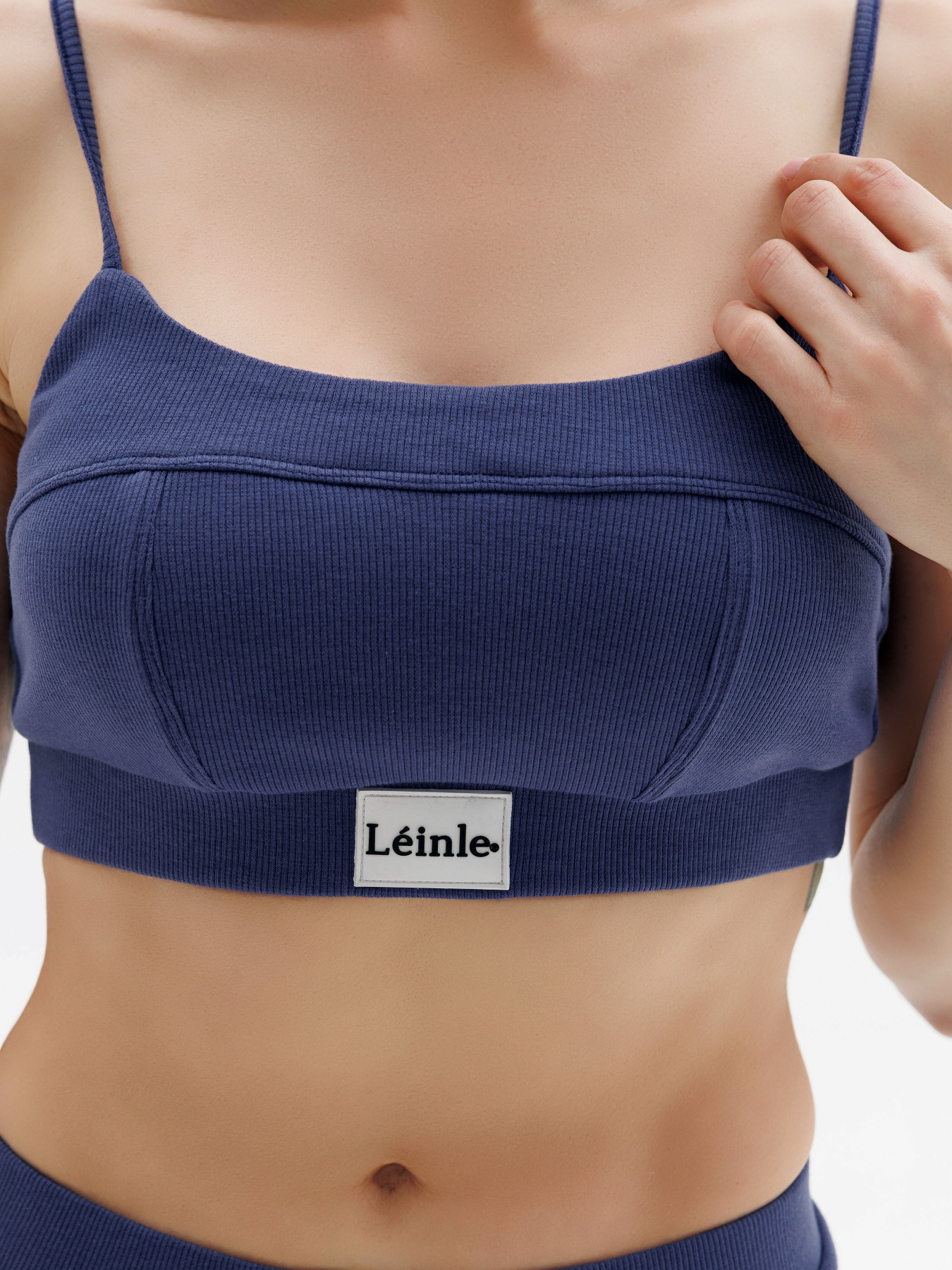 Комплект белья Leinle модель 3624 Комплект белья Leinle модель 3624 Фото