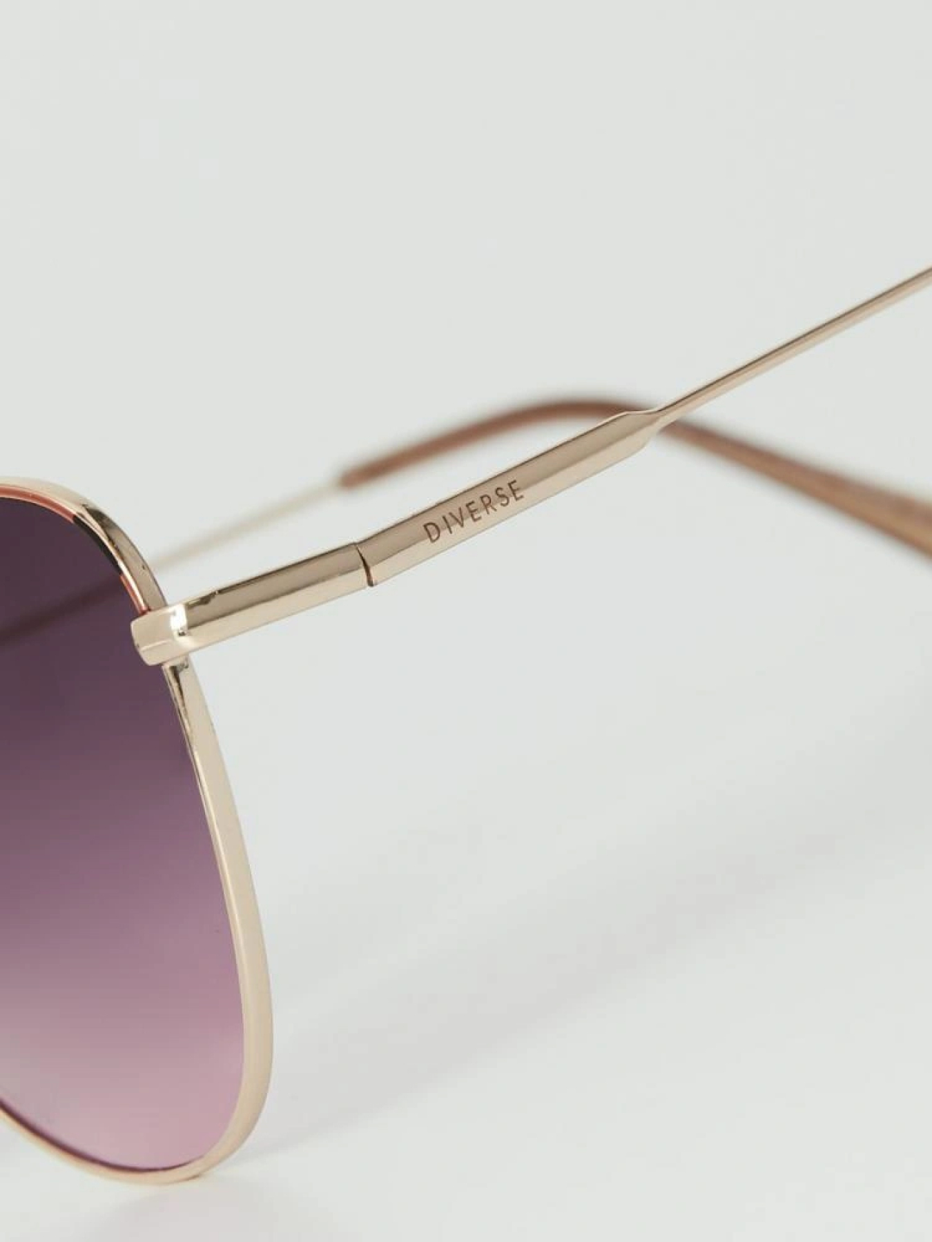 Солнцезащитные очки DIVERSE модель 10041447 Фото