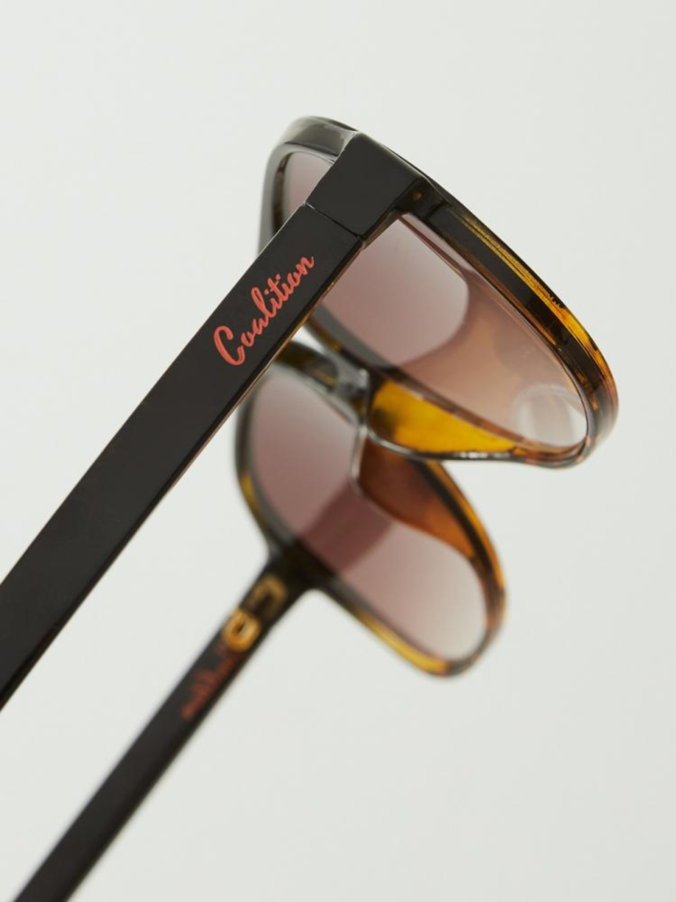 Солнцезащитные очки DIVERSE модель 10044780 Фото