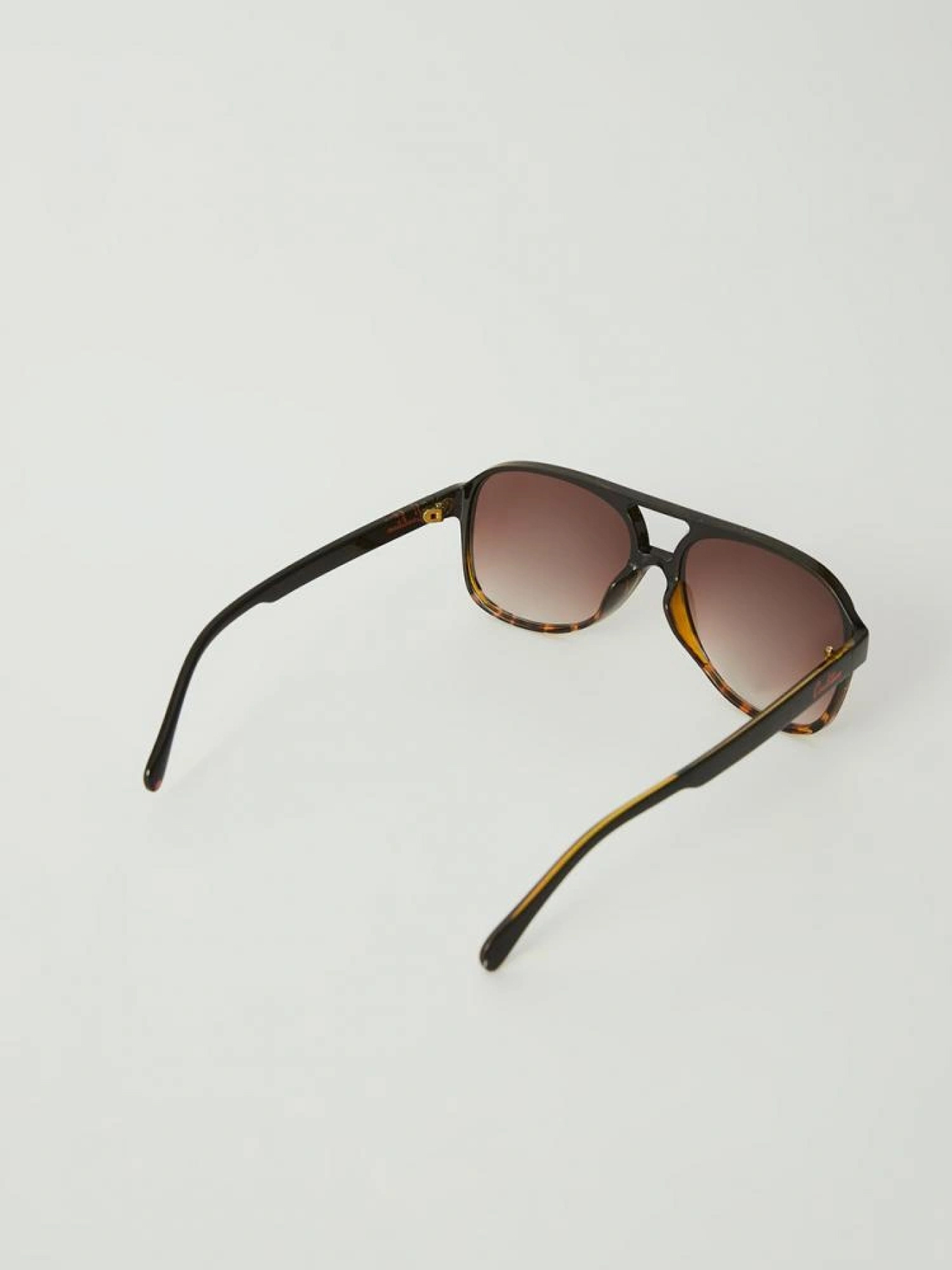 Солнцезащитные очки DIVERSE модель 10044780 Фото