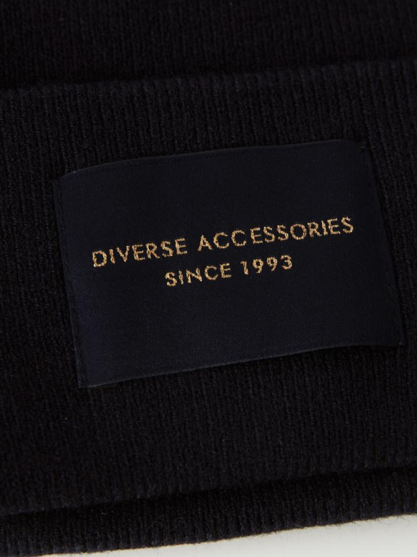 Шапка DIVERSE модель 10045422 Фото