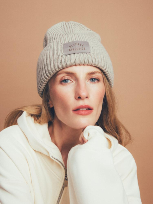 Шапка DIVERSE модель 10045437 Фото