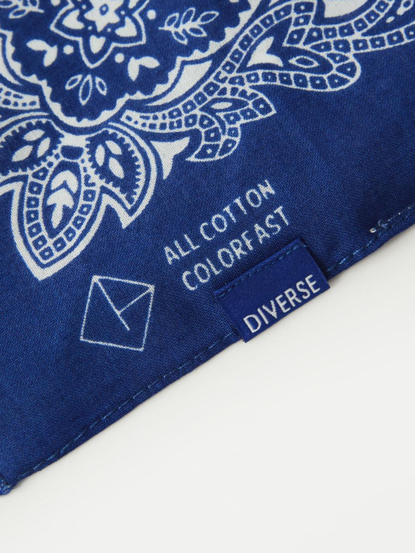 Платок DIVERSE модель 10046571 Фото