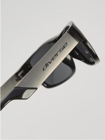 Солнцезащитные очки DIVERSE модель 10046552 Фото