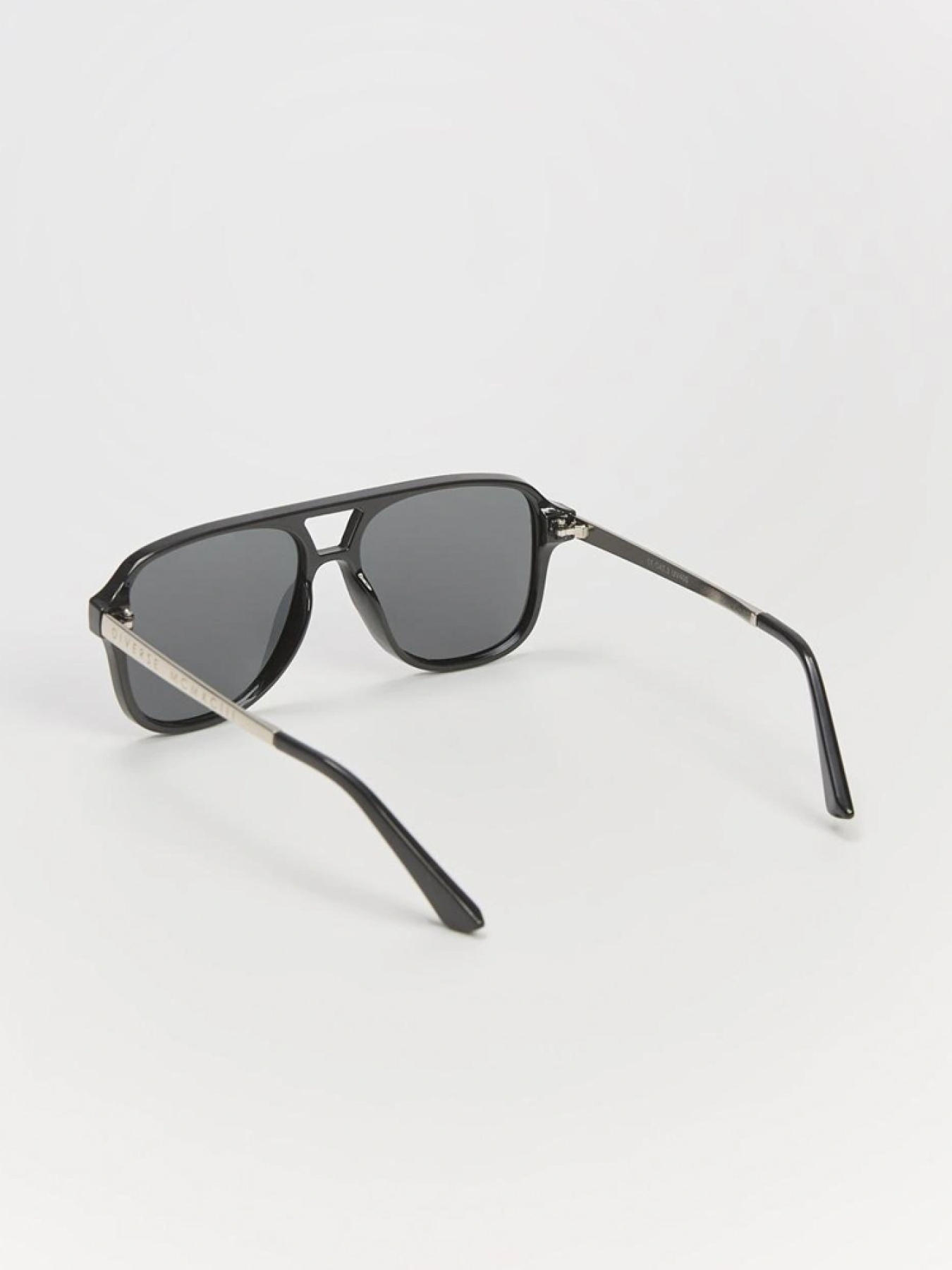 Солнцезащитные очки DIVERSE модель 10046556 Фото