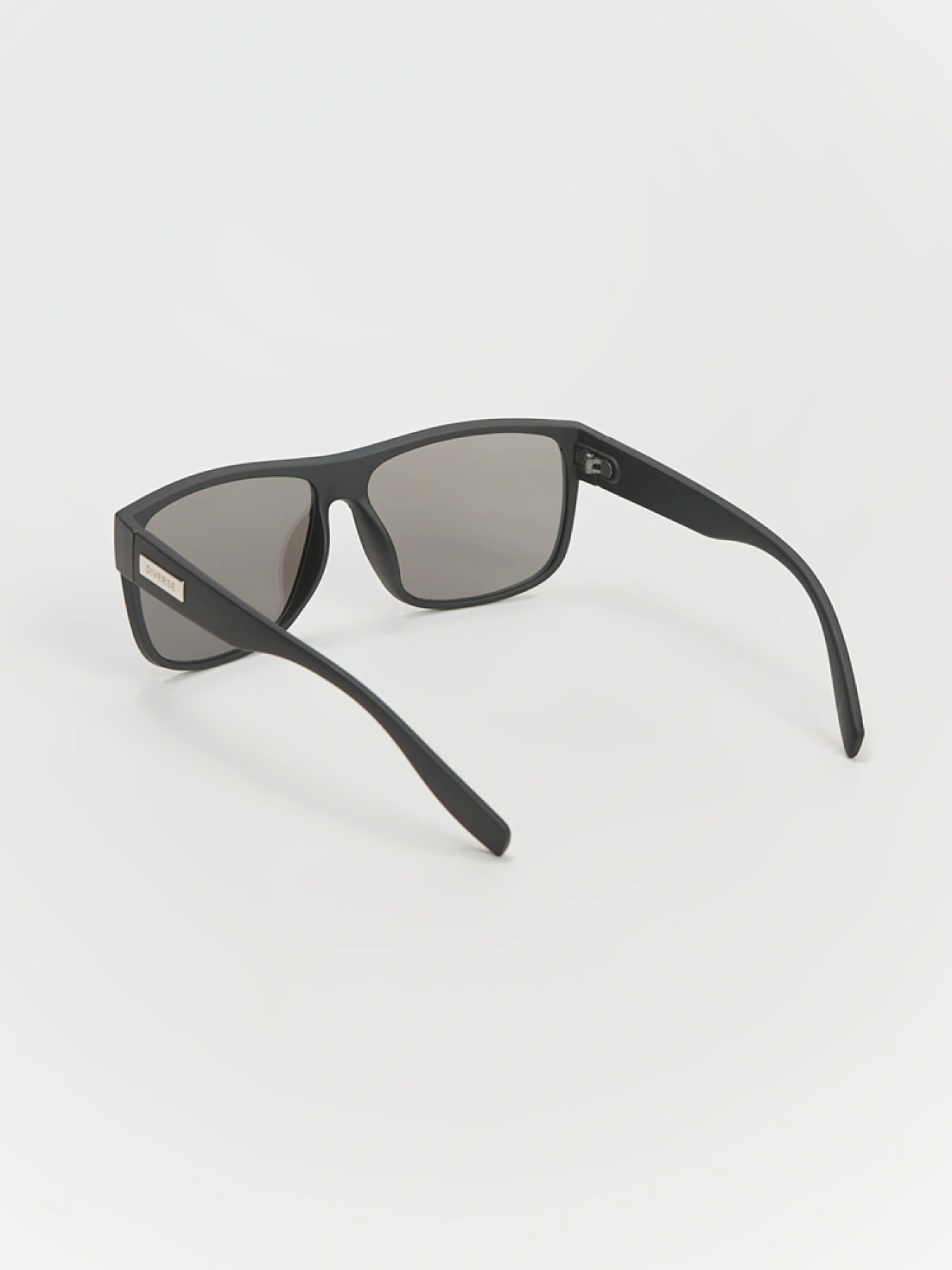 Солнцезащитные очки DIVERSE модель 10046553 Фото