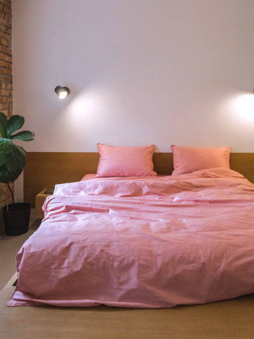 Комплект постельного белья с аутентичной вышивкой и кантом Brindal Rose в сатиновом чехле для хранения Ecotton модель 25115 Фото