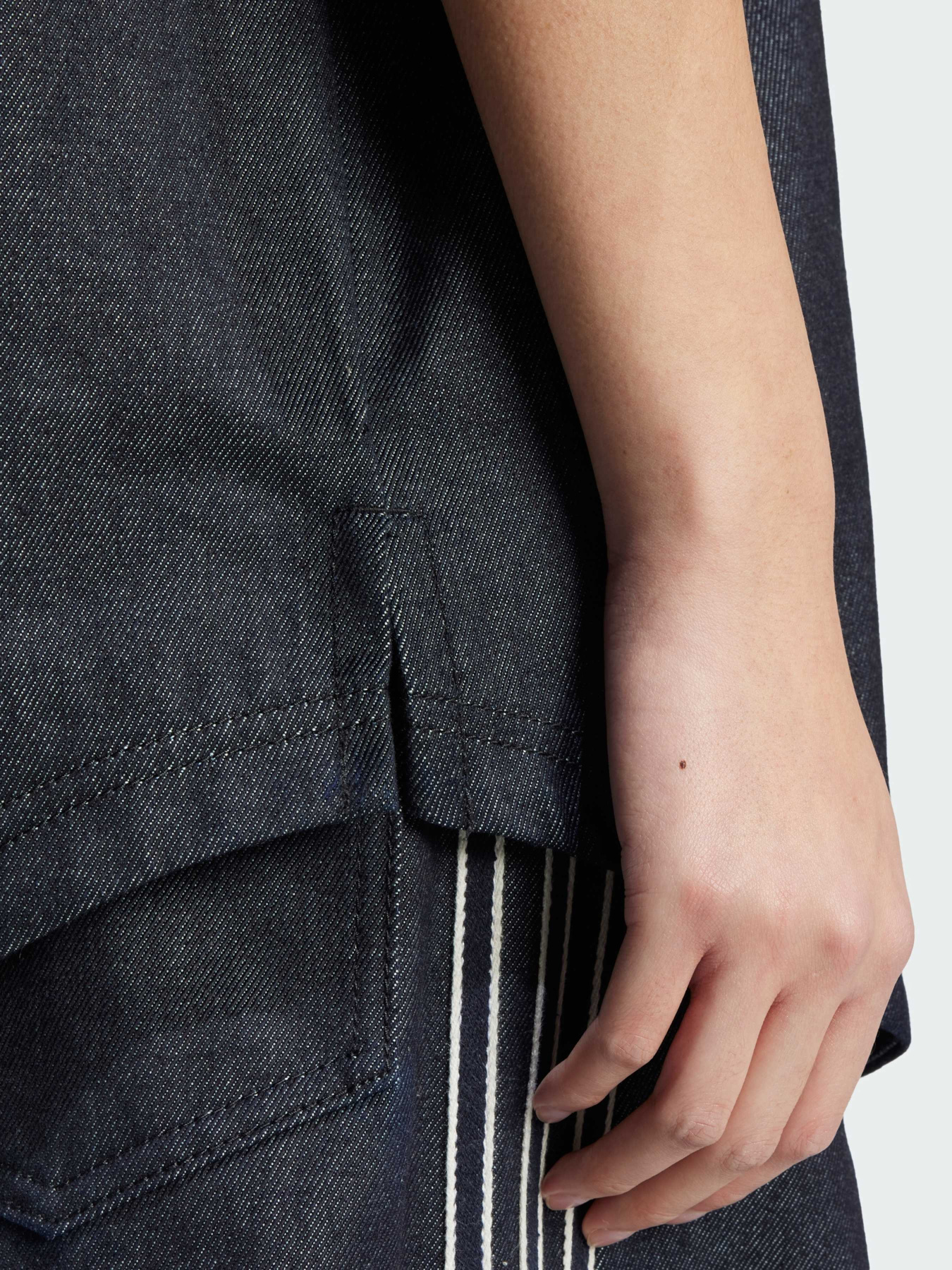 Сорочка повсякденна Adidas модель JJ3146 Фото