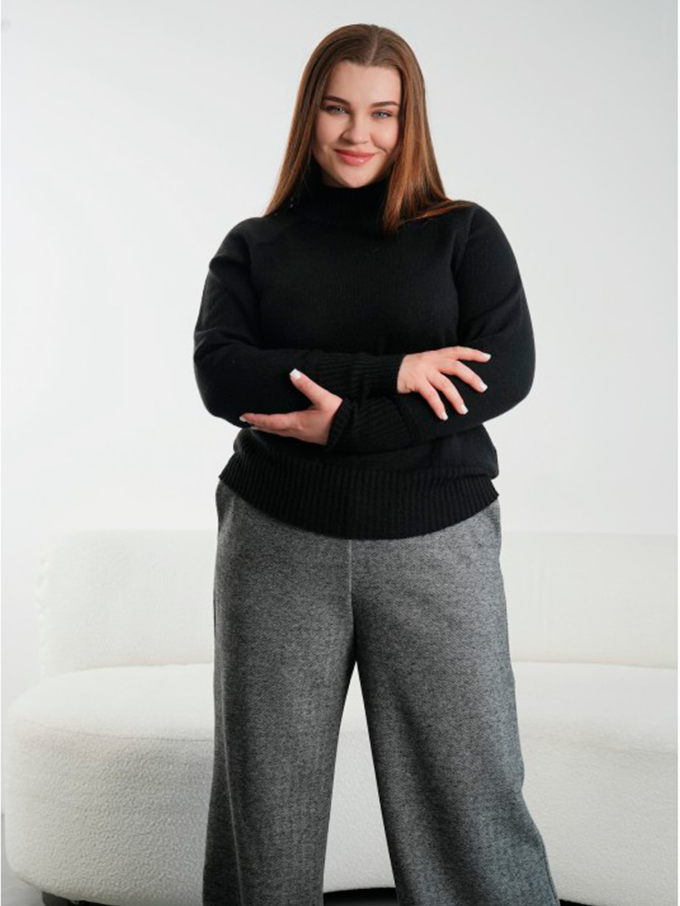 Джемпер Nita модель dzhemper-n2101-1-24-chernj Фото