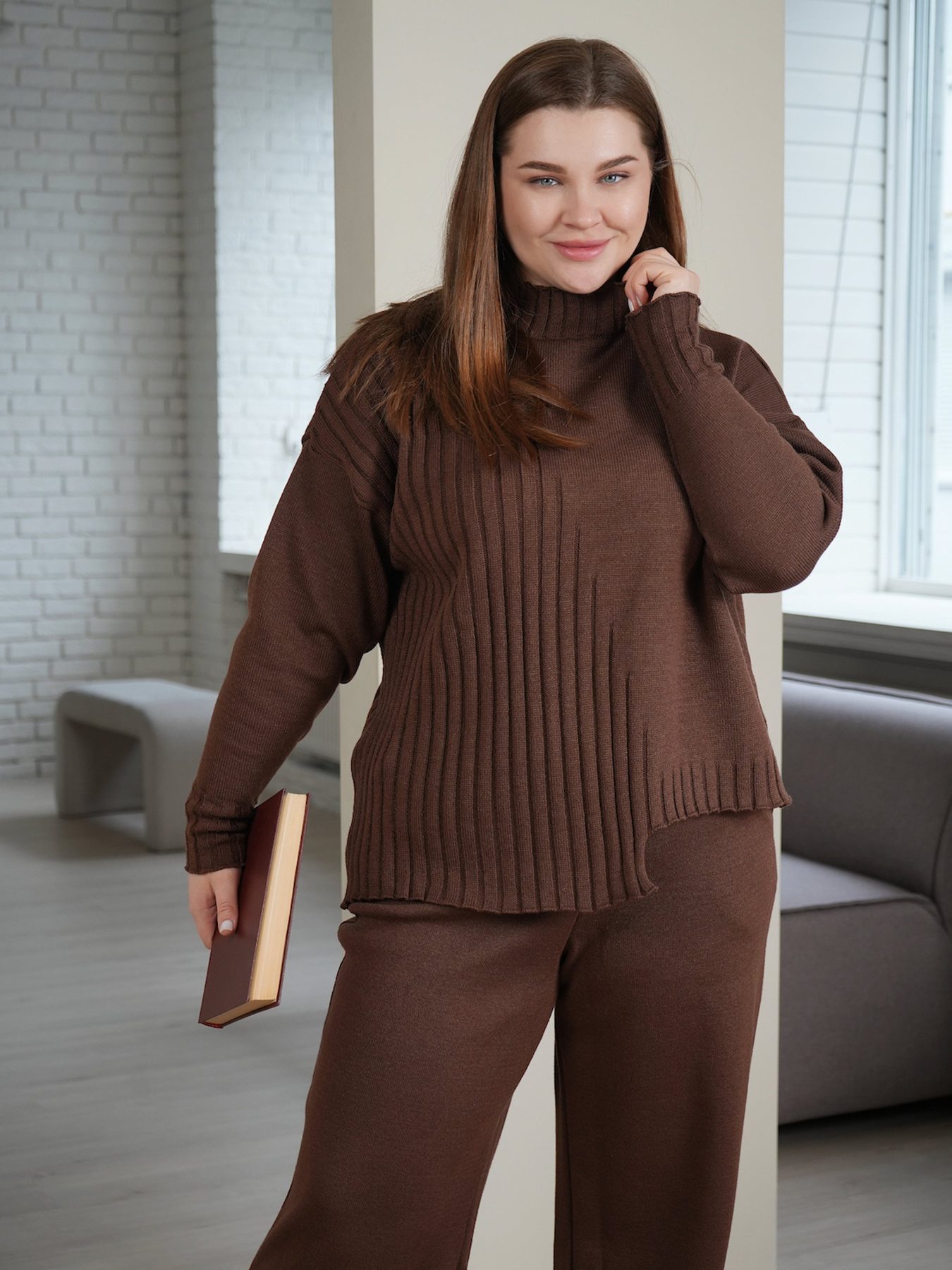 Свитер Nita модель sviter-molochnj-shokolad-korichnevij Фото