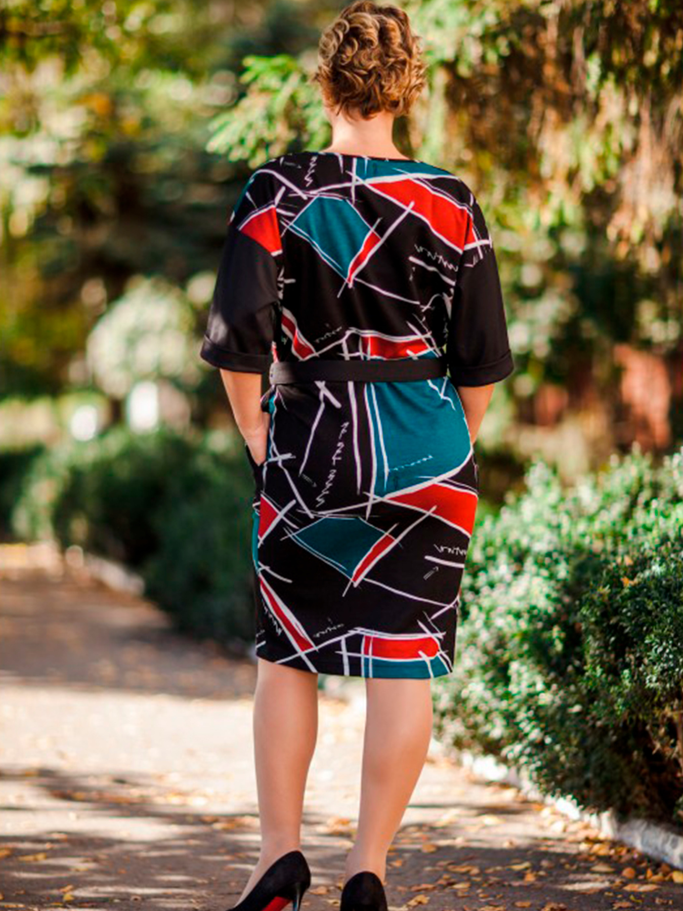 Платье миди Nita модель platxe-nita-809-20-cherno-krasnj-chornij Фото