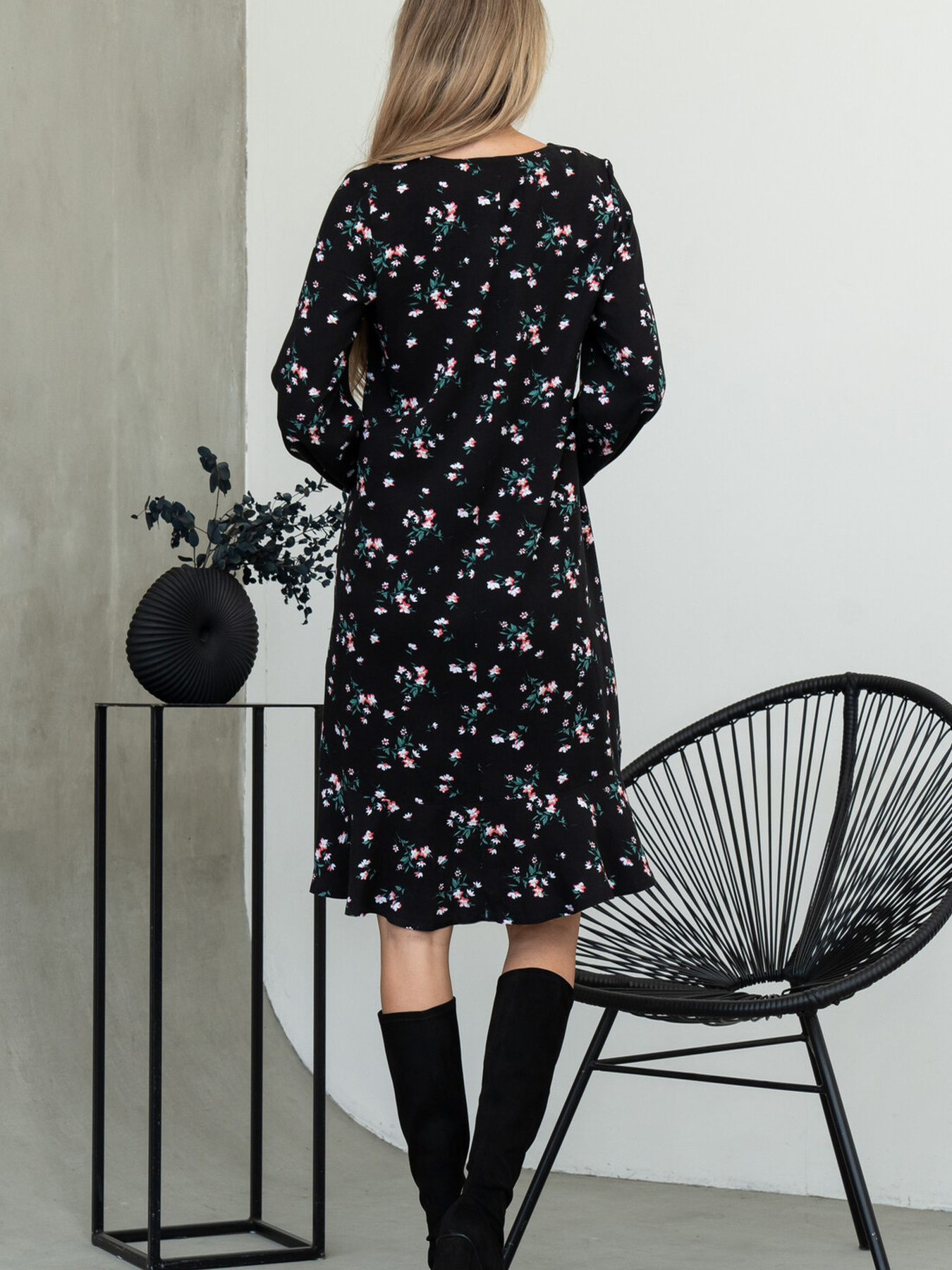 Сукня міні RiMari модель 2124-chornij-v-kvtku Фото